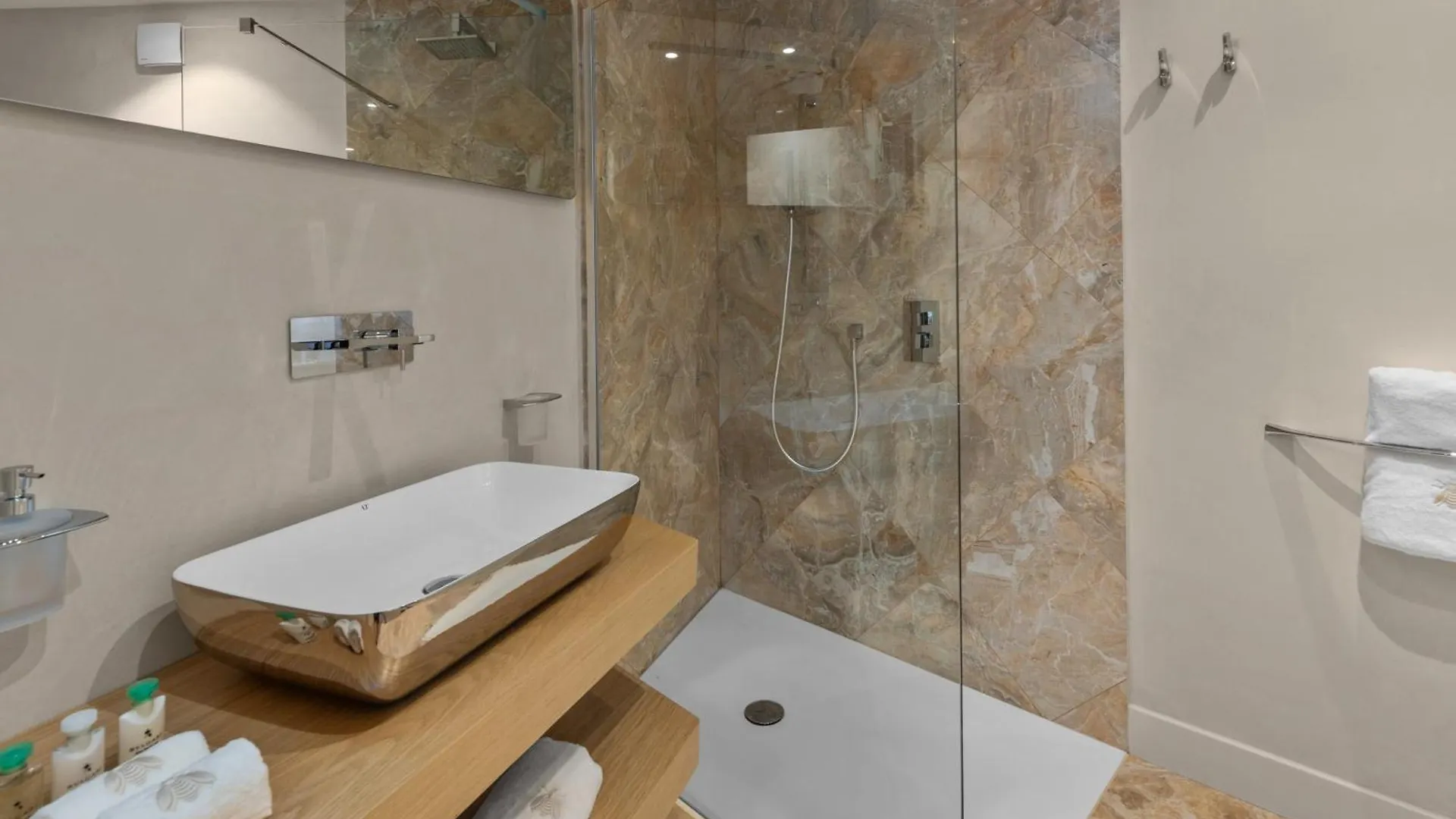 Town House Apartments Пореч 0*,